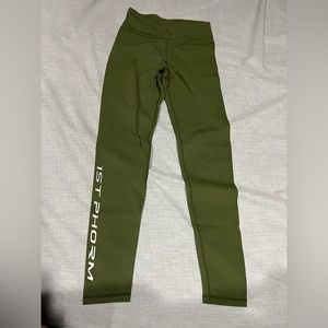 Silky smooth 1st Phorm Leggings. In great condition.